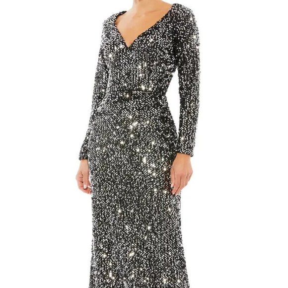 Mac Duggal Dresses & Skirts - Mac Duggal Black Silver Sequin Long Sleeve Trumpet Gown